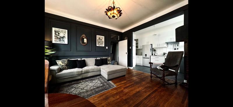 1 Bedroom Property for Sale in Sea Point Western Cape